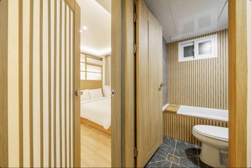 Ένα μπάνιο στο 호텔 스테이 여유