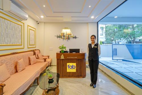 Ο χώρος του λόμπι ή της ρεσεψιόν στο FabHotel Broholic Stay Inn