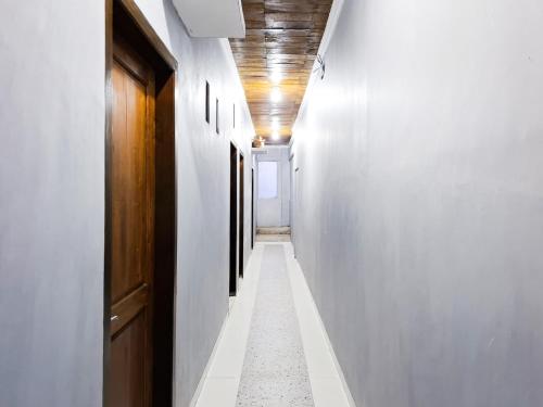 Φωτογραφία από το άλμπουμ του Amore Guesthouse Syariah Mitra RedDoorz σε Garung