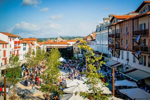 Επισκέπτες που μένουν στο Chambre - Joubarbe