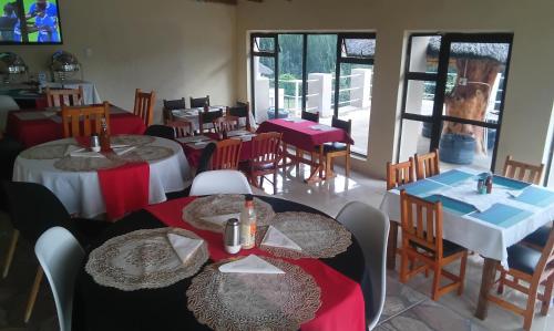 Restaurace v ubytování Mphohali Guest House