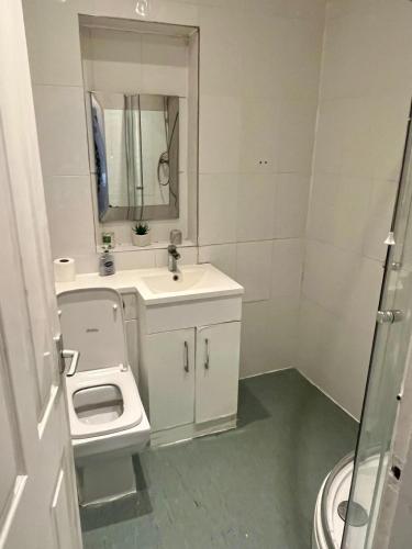 Ένα μπάνιο στο The Aura