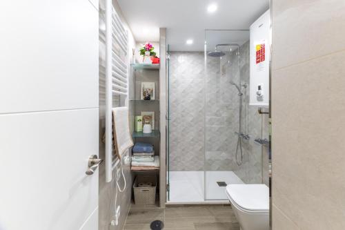 Ένα μπάνιο στο Loft Relajante Est esquí La Pinilla