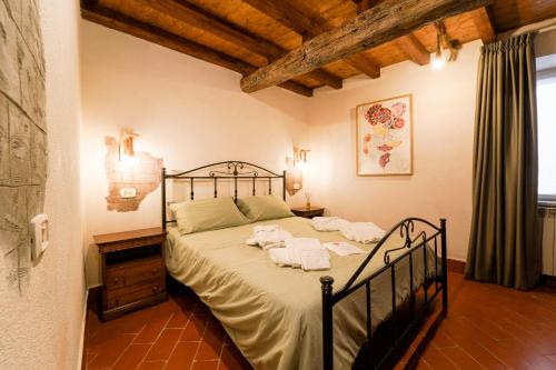 Ένα ή περισσότερα κρεβάτια σε δωμάτιο στο Romantic Nest