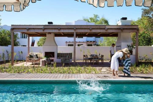Spier Hotel and Wine Farm — Swimming pool