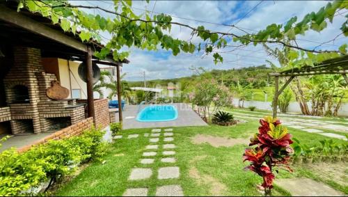 Swimmingpoolen hos eller tæt på Cantinho da Serra