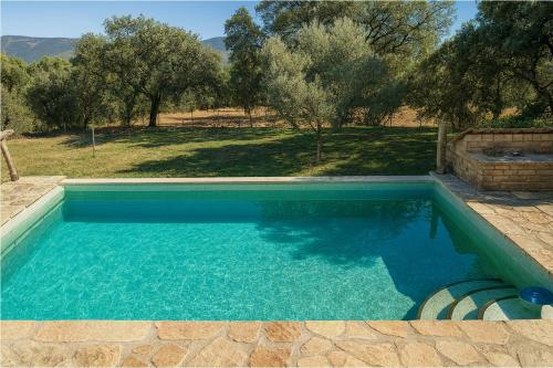Hồ bơi trong/gần Casa Rural Las Corzas