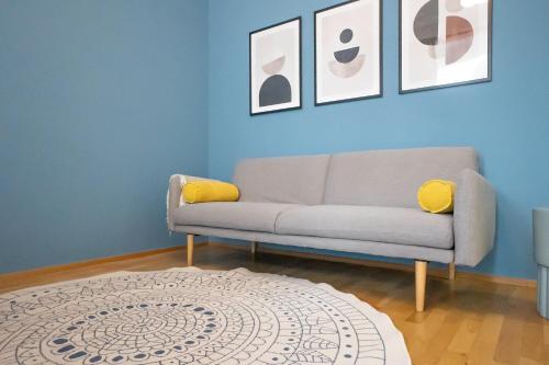 Bright apartment in the third district with a terrace