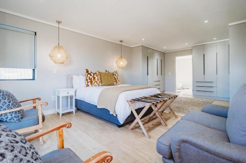 Χώρος καθιστικού στο The Ridge House Kingswood Golf Estate