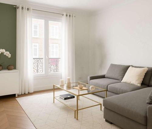 Arc de Triomphe - Premium apartment with lift for 6