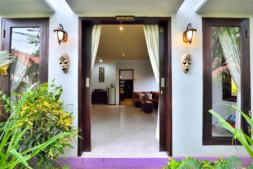 Zahrada ubytování Dolphin Beach Bali