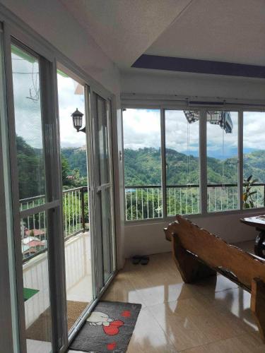 Φωτογραφία από το άλμπουμ του Minesview Transient Unit beside Minesview Park only σε Baguio