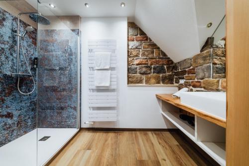 Koupelna v ubytování Hotel Im Krummbachtal