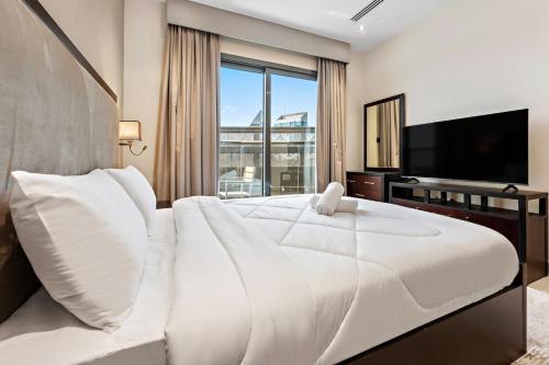 Full burj Khalifa view chic Studio