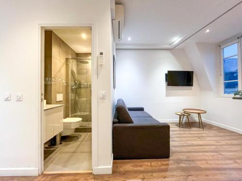 UrbanFlat 211 - Large Studio for 4 in the center of Paris