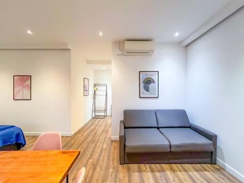 UrbanFlat 211 - Large Studio for 4 in the center of Paris