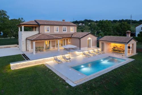Villa Vita by VIllsy