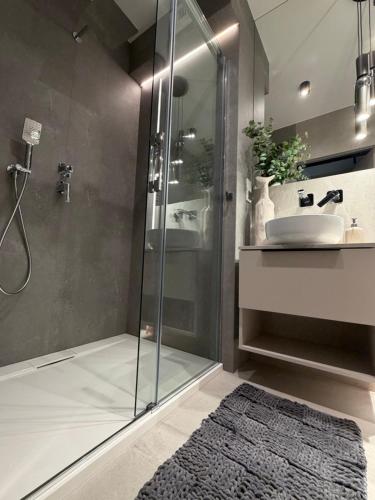 Ένα μπάνιο στο ZŁOTA PLAŻA BOSZKOWO APARTAMENT KASZMIROWY DE LUXE nr 15