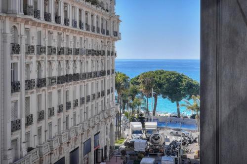 REF 1745 - Cannes Center - Studio for rent