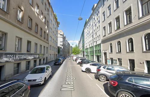 Vienna Charming Central Apartment