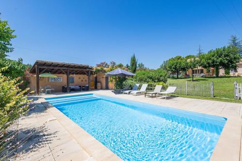 Villa A l'ombre du Géant climatisée piscine pour 8 personnes