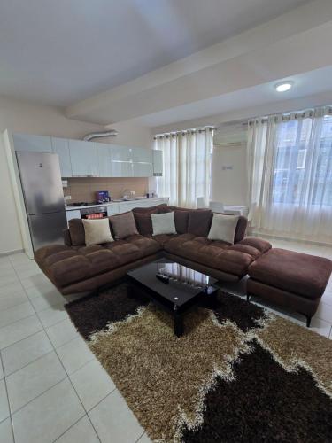 Raphael Apartment Old Bazaar Residence