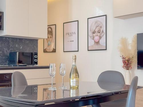 Milano Urban Suite by Host Hero
