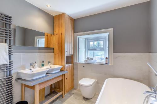 Ένα μπάνιο στο 7 Bed in Horton-in-Ribblesdale oc-r34007