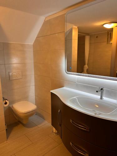 Ένα μπάνιο στο Casa Olivone