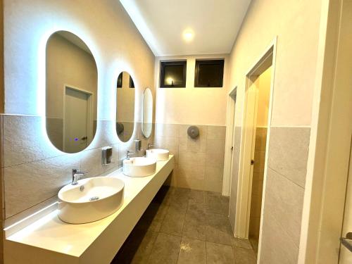 Ένα μπάνιο στο Majestic Residence KLCC By CoxMa