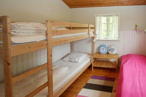 Postel nebo postele na pokoji v ubytování Authentic Cottage Close To The Beach On Samsø