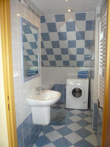ห้องน้ำของ Apartmány Krásná - K68