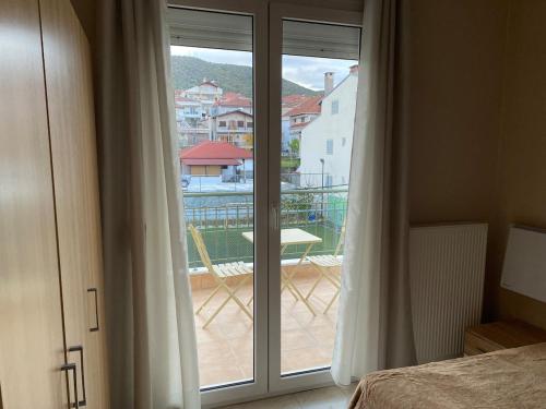 Ένα ή περισσότερα κρεβάτια σε δωμάτιο στο Feels like home 2