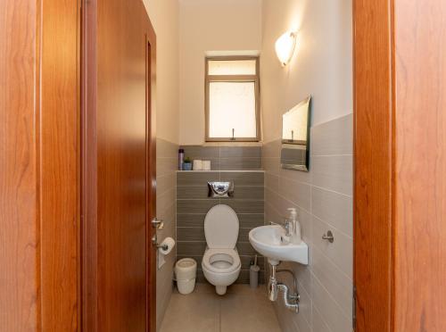 King Solomon Villa tesisinde bir banyo