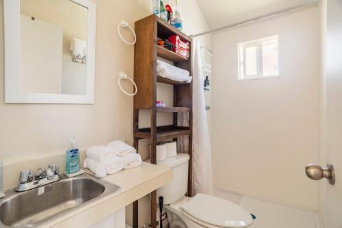 Ένα μπάνιο στο Casita on bluff above Puerto Nuevo lobster village