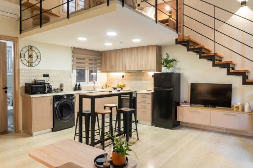 La Petite Fleur City apartment Chania