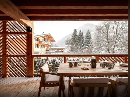Lodge Cresson - OVO Network
