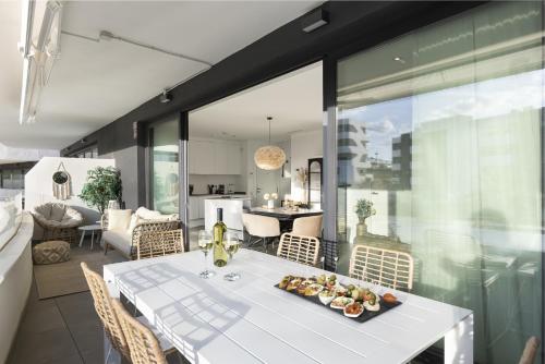 Premium Apartment with Terrace in Higuerón