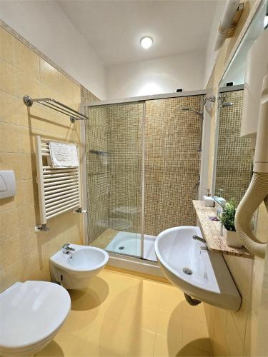 Koupelna v ubytování Hotel Amadeus