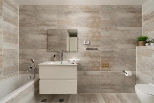 Ένα μπάνιο στο Dreamy Rent- Aqua Vista eilat