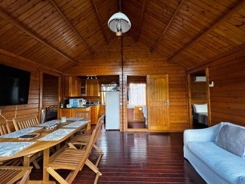 Televisor o centre d'entreteniment de Private Chalet with pool