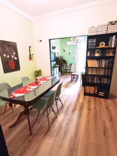 Sweet and Cozy home by Sasa