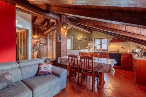 Η κουζίνα ή μικρή κουζίνα στο Pila vacanze