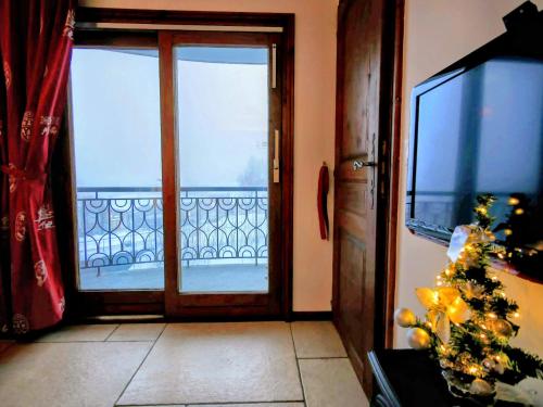 Happy Moose - Cosy Mont Blanc View apartment with sauna and swimming pool