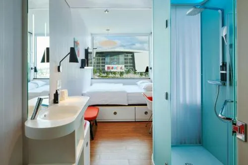 citizenM Miami Worldcenter photo 13