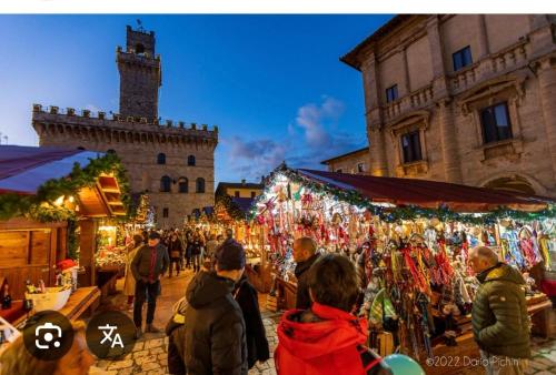 Επισκέπτες που μένουν στο Agriturismo Pascianella Appartamento bel tramonto