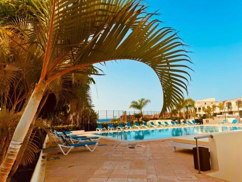 Ocean Front Line Golf and Sport Sun Bay Villas