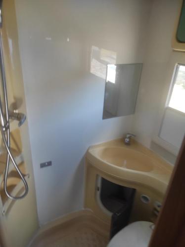 Ένα μπάνιο στο Autovan Alqueva