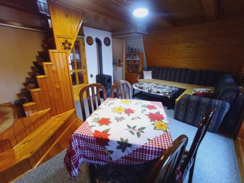 Χώρος καθιστικού στο Vikendica Luna