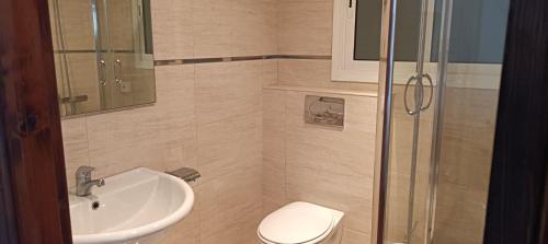 Et badeværelse på Mallorca Town Center Lovely Apartment